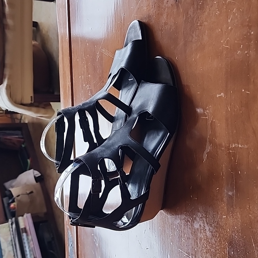 EUC Eileen Fisher Leather Wedge Sandals sz 9 strappy gladiator zip ankle